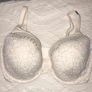 Victoria’s Secret White Lace Bra